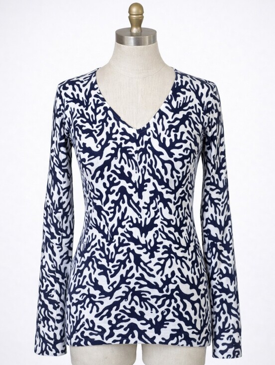 Lilly Pulitzer Sweaters - Lilly Pulitzer Adelaide V-Neck Cotton Sweater Navy Blue White Coral Print Small